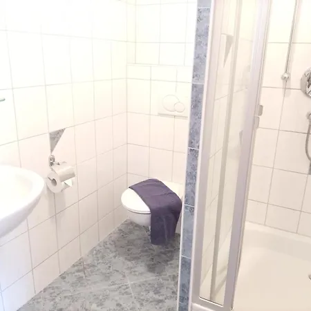 بيت ضيافة Bodensee Gaestehaus 3*